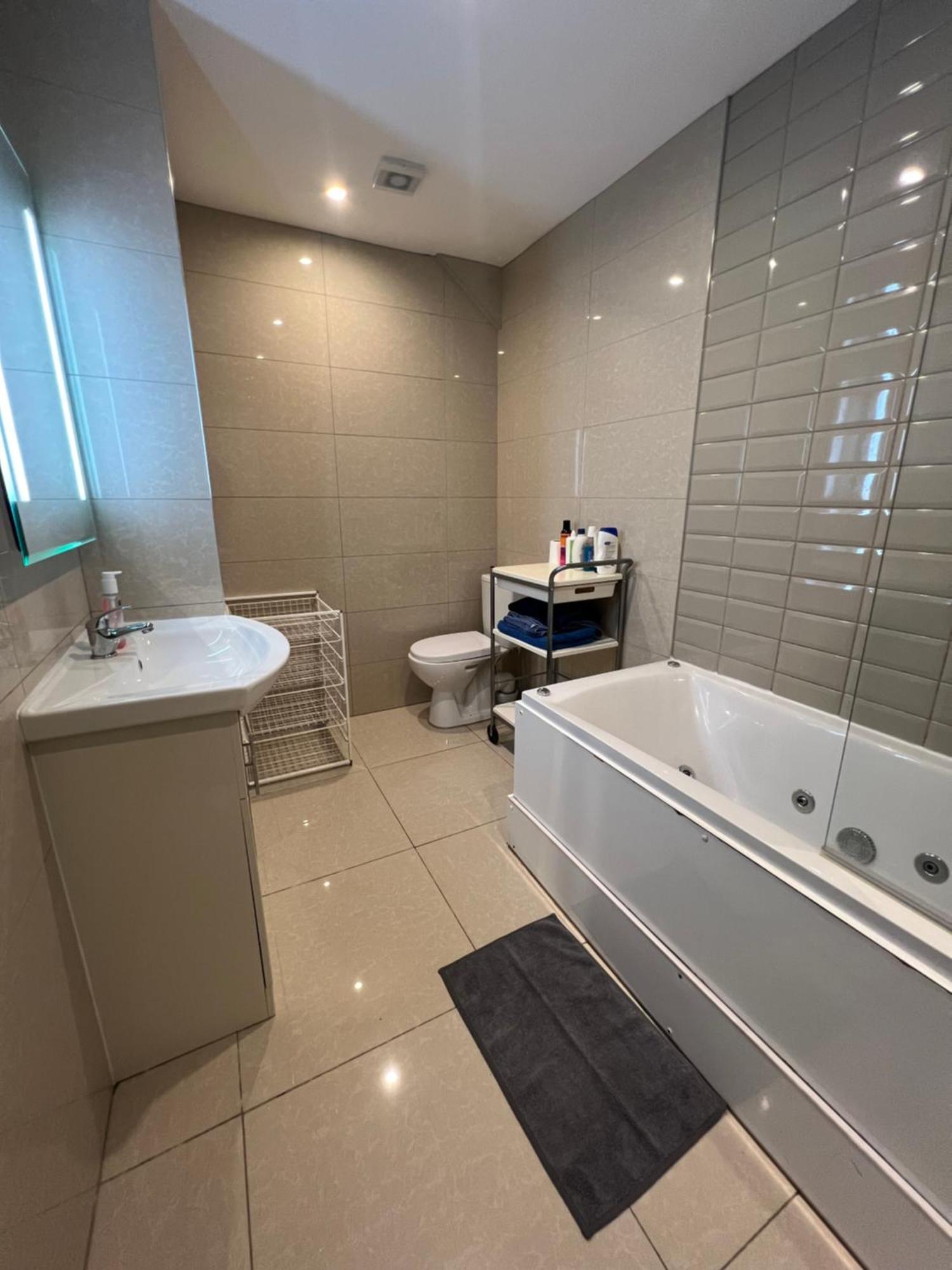 Lovely Dublin Home - Just 15 Mins To City Centre 外观 照片
